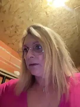 misstik11 from StripChat