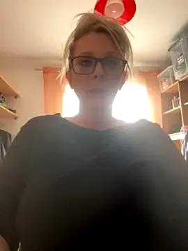 misstik11 from StripChat