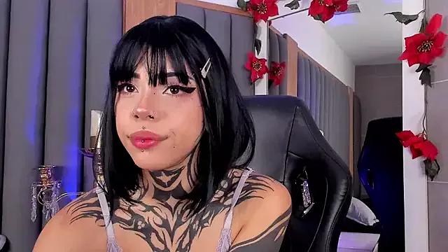 misstomie_ from StripChat