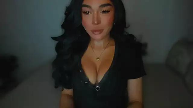 Try our streaming cams variety and talk on a personal level with our adorable girls streamers, showing off their bountiful shapes and dildos.
