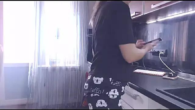 MissVMolli from StripChat