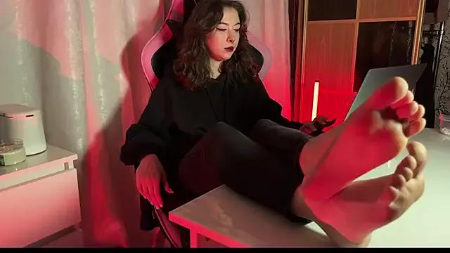 misswishh_ from StripChat is Freechat