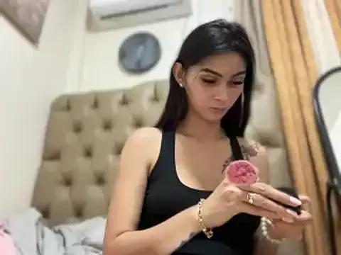 MissYanny_ from StripChat is Freechat