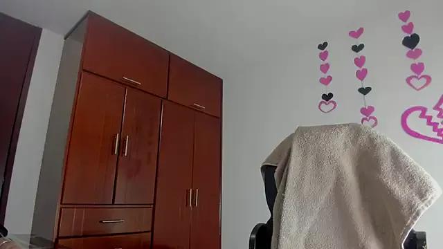 Missydupont from StripChat is Freechat
