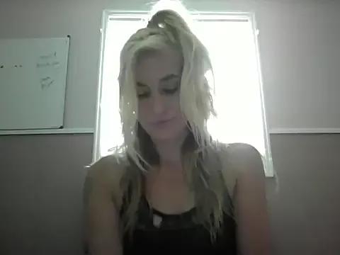 missymilf from StripChat
