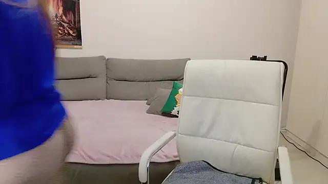 MISTRESS-FOX from StripChat is Freechat