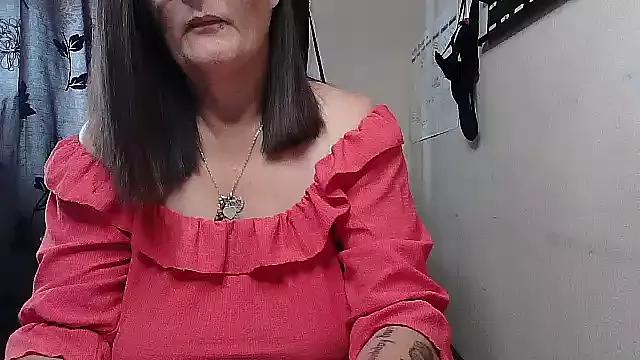 Mistress-Ivy51 from StripChat is Freechat