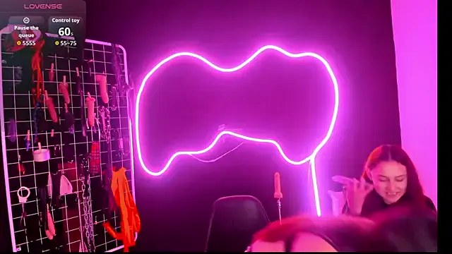 Try our streaming cams variety and talk on a personal level with our adorable girls streamers, showing off their bountiful shapes and dildos.