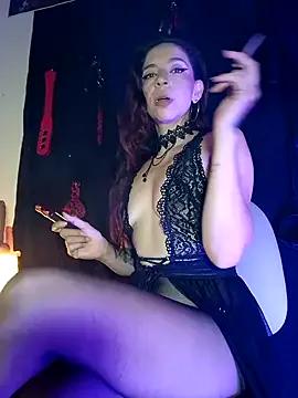MistressEvangelinemourne from StripChat is Freechat