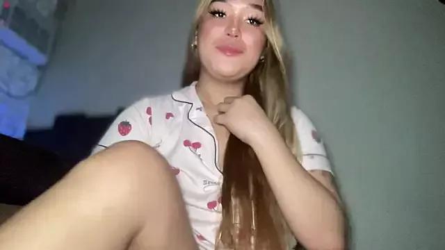 MistressOf_Americaxxx from StripChat is Freechat