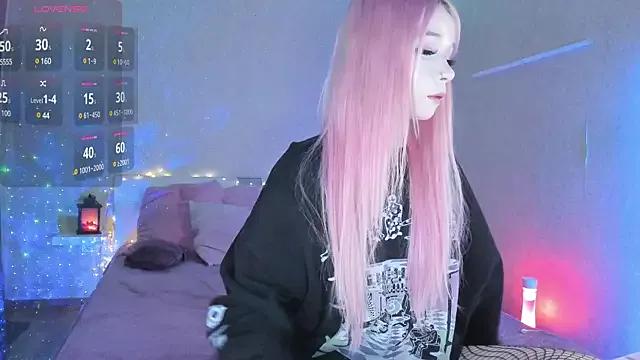 Try our streaming cams variety and talk on a personal level with our adorable girls streamers, showing off their bountiful shapes and dildos.