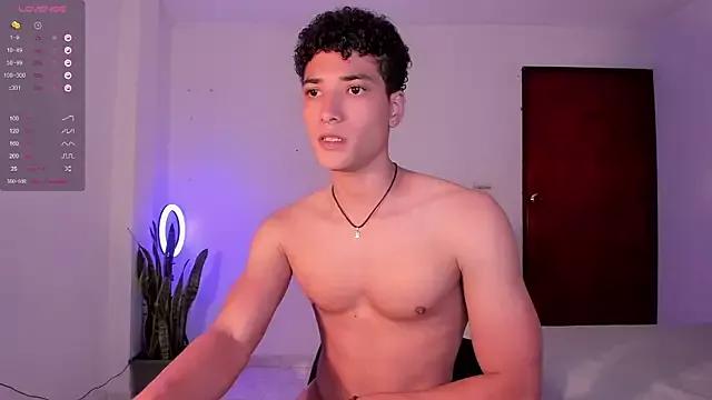 MitchellXD from StripChat is Freechat