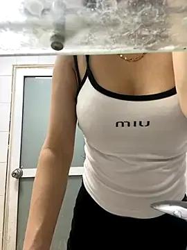 Miumieu from StripChat