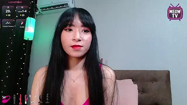 Try our streaming cams variety and talk on a personal level with our adorable girls streamers, showing off their bountiful shapes and dildos.