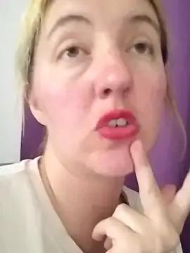 Mllesha74000 from StripChat