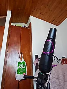mmm-Virginia from StripChat