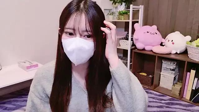 MOEMOE-Q from StripChat is Group
