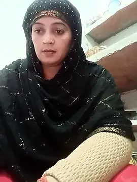 Mohni_love from StripChat is Freechat