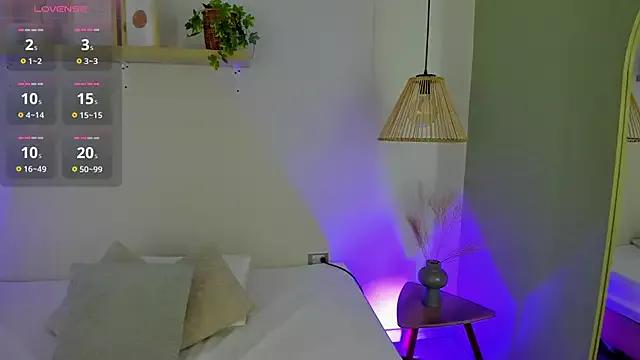 Try our streaming cams variety and talk on a personal level with our adorable girls streamers, showing off their bountiful shapes and dildos.