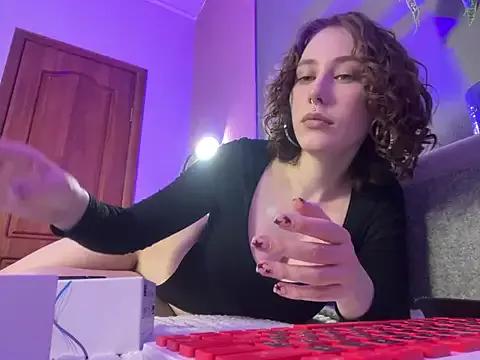 Molli_Luv from StripChat