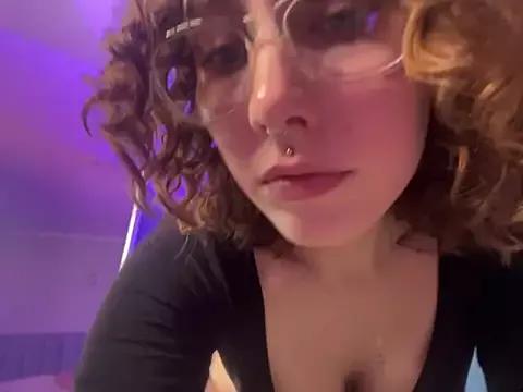 Molli_Luv from StripChat
