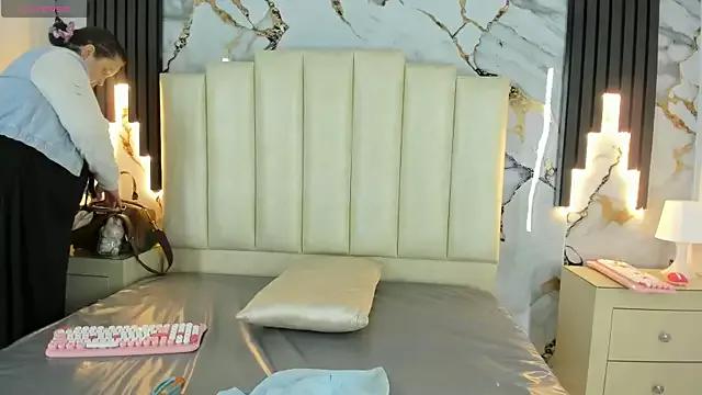 Try our streaming cams variety and talk on a personal level with our adorable girls streamers, showing off their bountiful shapes and dildos.
