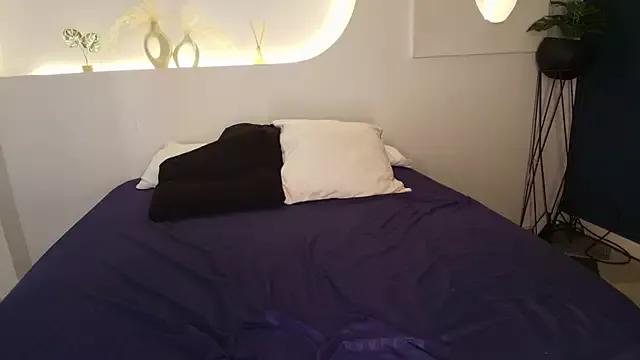 Molly-sweetgh from StripChat is Freechat