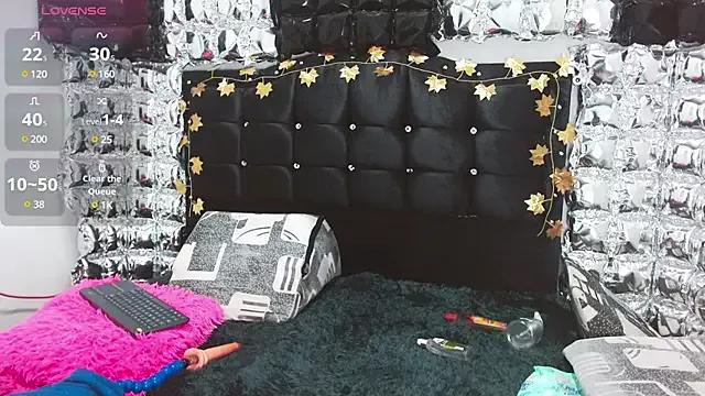 molly_9 from StripChat is Freechat