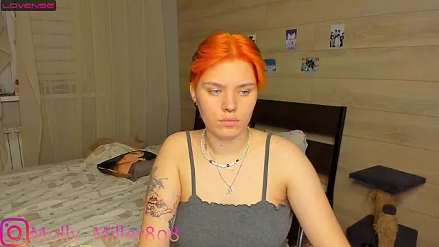 Molly__Miller on StripChat 