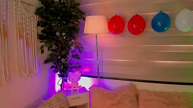 Molly_sky_ on StripChat 