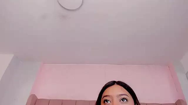 MollyBigBoobs12 from StripChat