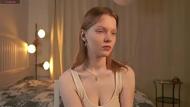 MollyBushh from StripChat is Freechat