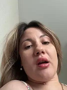 mollygirll from StripChat is Freechat