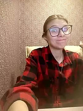 MollyLollipop from StripChat