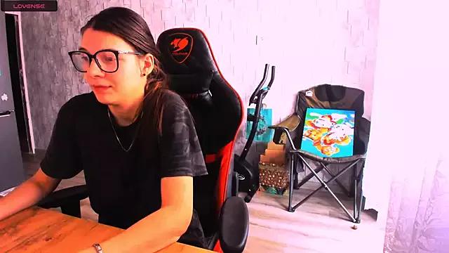 MollyLollipop from StripChat