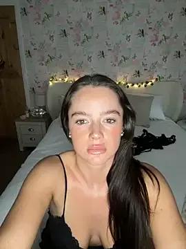 Mollyloverxo from StripChat