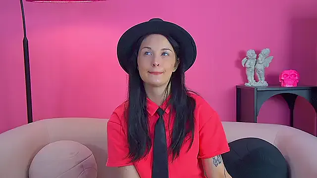 Try our streaming cams variety and talk on a personal level with our adorable girls streamers, showing off their bountiful shapes and dildos.