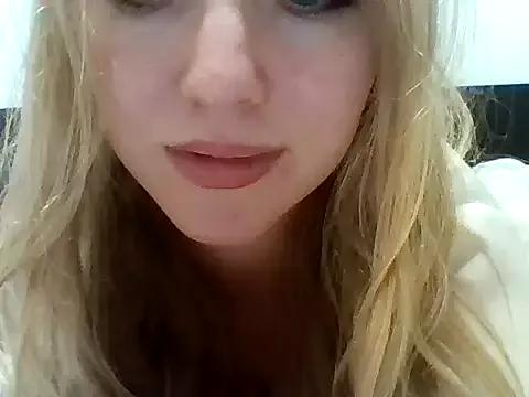 MollyRosa from StripChat