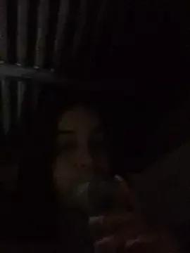 MollyyKarter from StripChat is Freechat