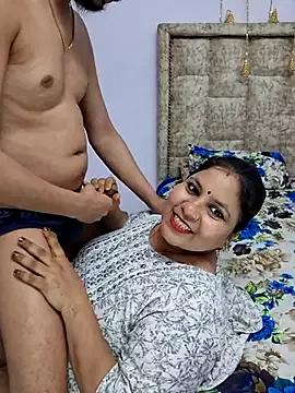 MOM-SUN-COUPLE from StripChat