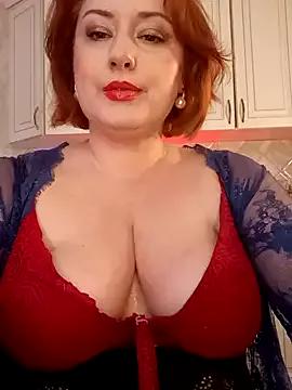 mom4you from StripChat