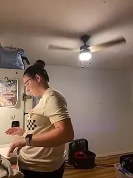 Mommasaurrex from StripChat