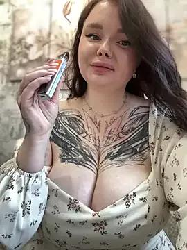 MommyDimitrescu_ from StripChat