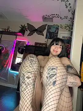 Mommyhokage from StripChat