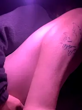 mommyslittlefemboy on StripChat 