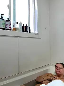 mommyxxmilkerxx from StripChat is Freechat