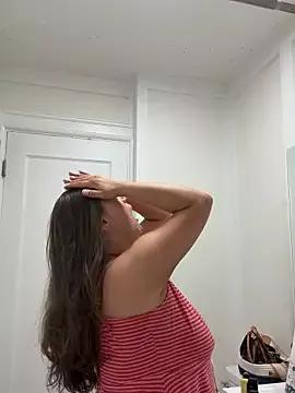 mommyxxmilkerxx from StripChat is Freechat