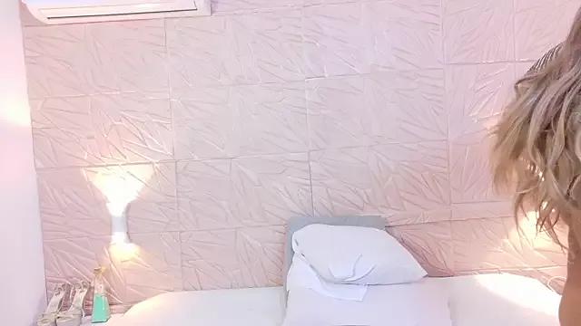 Try our streaming cams variety and talk on a personal level with our adorable girls streamers, showing off their bountiful shapes and dildos.
