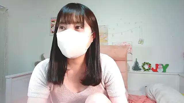 MOMO_ROSE from StripChat