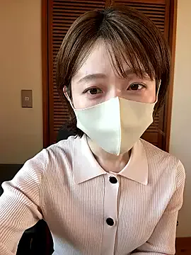 Momo_yuipu from StripChat